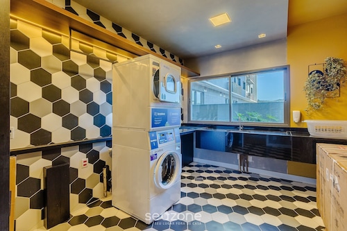 Complete and Modern Accommodations in a Building With gym - MCP