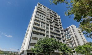 Exterior - Complete and Modern Accommodations in a Building With gym - MCP (Porto Alegre)