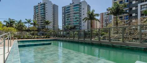 Basic Apartment | Pool
