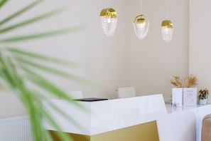 Reception - Emerald Borjomi Hotel (Borjomi)