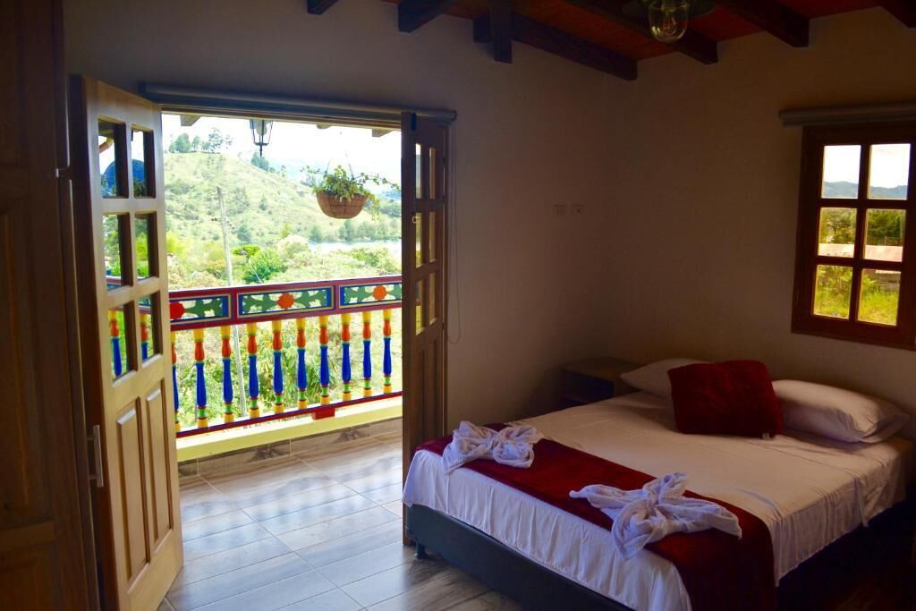 Wifi gratis y ropa de cama 