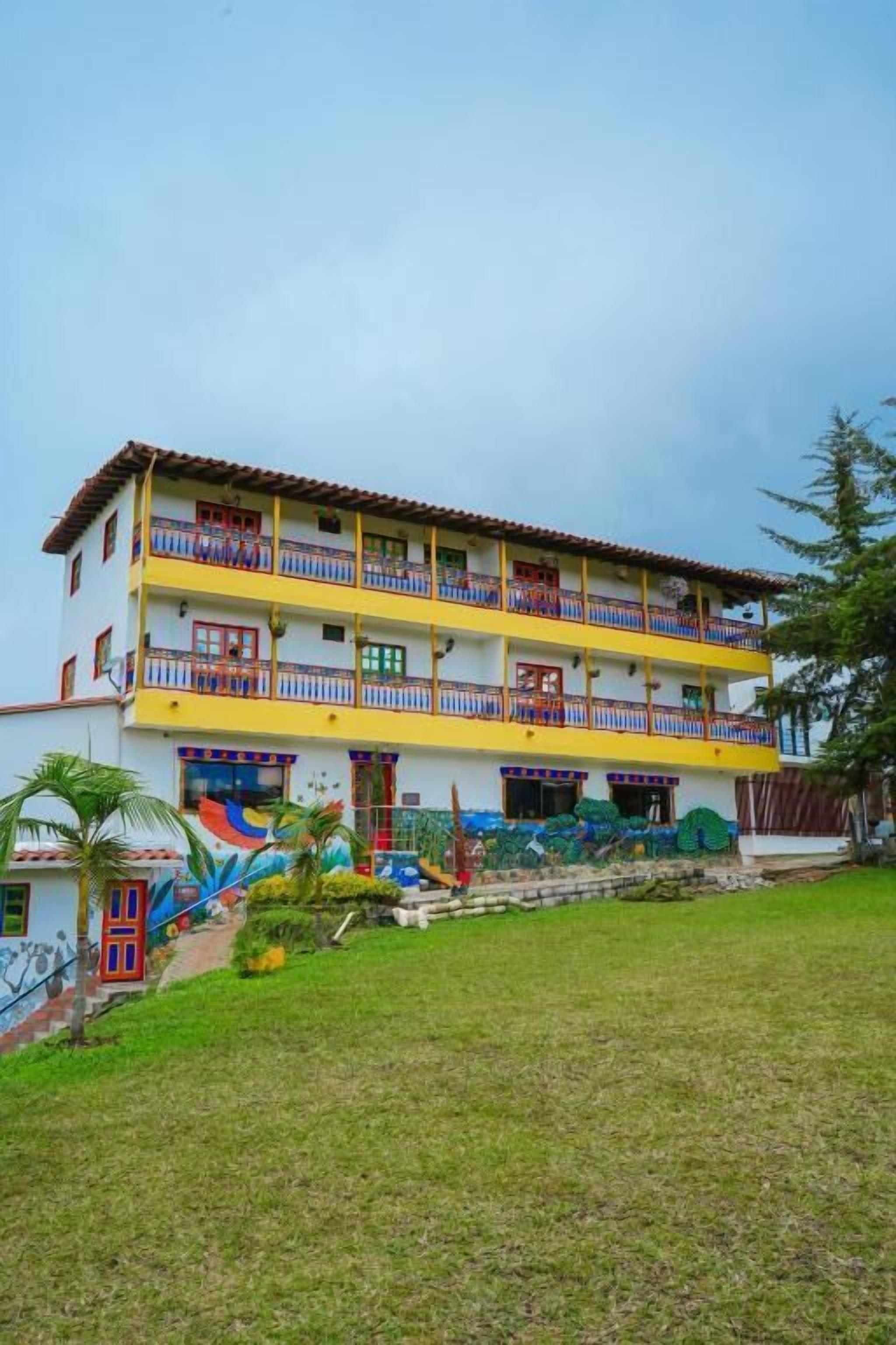 Fachada de la propiedad