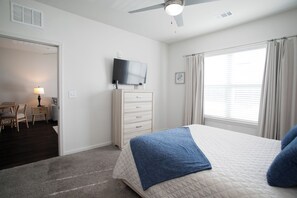 1 Schlafzimmer, Bügeleisen/Bügelbrett, kostenloses WLAN, Bettwäsche