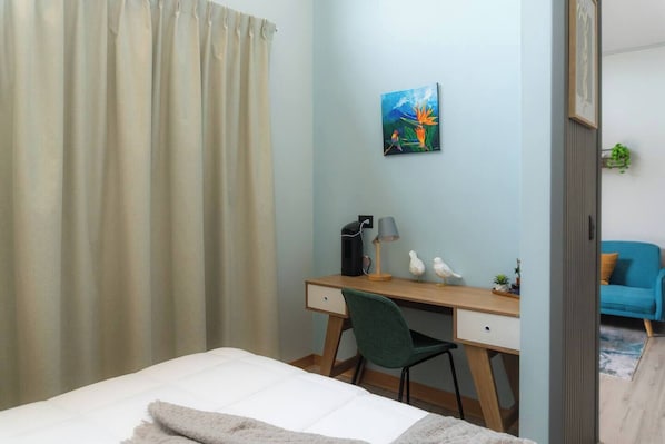 Desk, laptop workspace, iron/ironing board, free WiFi