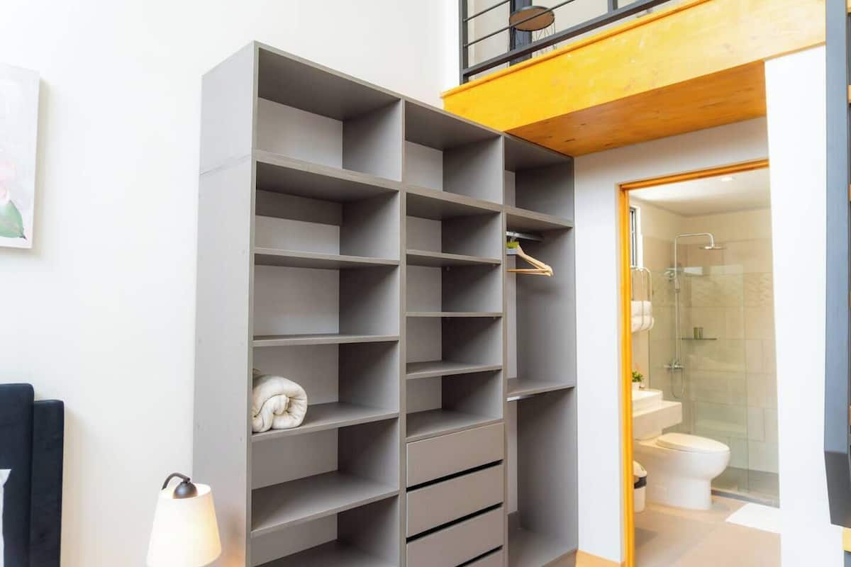 Desk, laptop workspace, iron/ironing board, free WiFi