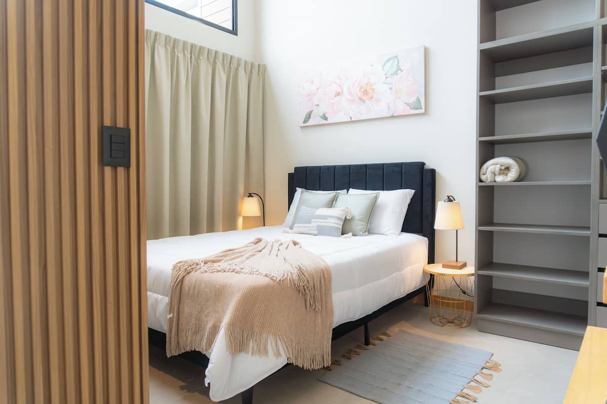 Appartement Deluxe, patio | Bureau, espace de travail pour ordinateurs portables