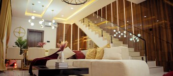 RGS Luxury Residence