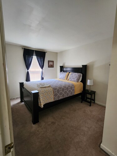 Welcome to Airport Stay at Gigi's, Cozy, Warm, and Inviting