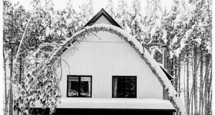 The Little Chalet at Schryer Lake