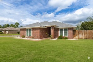 Exterior - Cozy Beach Retreat w/ Pool & Ping Pong Table (Milton)