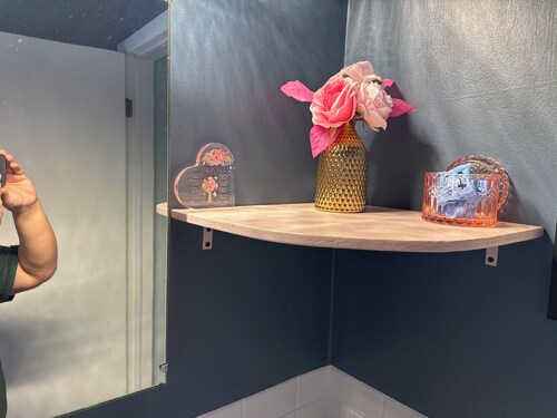 Upstairs Vintage Gem, Blocks to OSU & Downtown