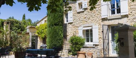 Restauration extérieure