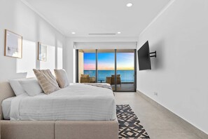 3 Schlafzimmer, Schreibtisch, Bügeleisen/Bügelbrett, WLAN