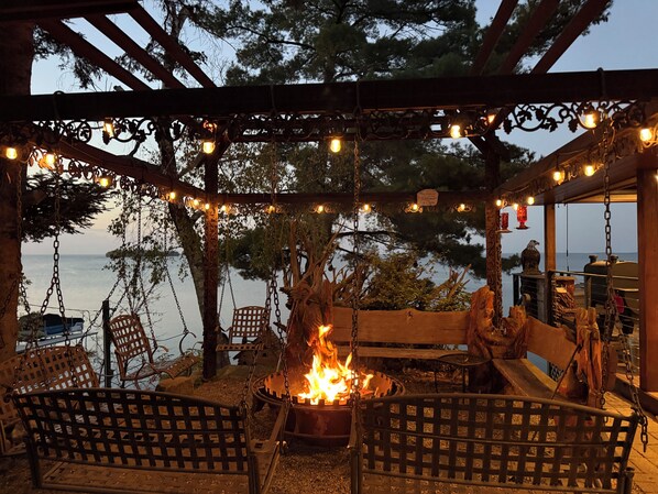 المنطقة المحيطة بالمنشأة