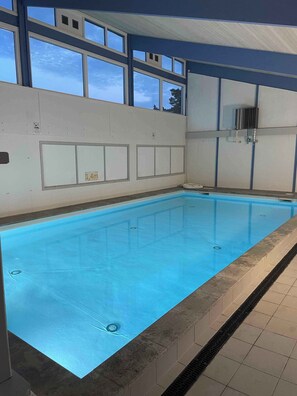 A heated pool - Holiday bliss by forest and Bornholm’s top beach (Nexø)