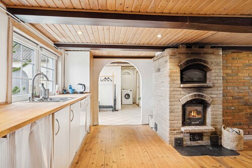 🐴 Country stay in cosy farmhouse with horses