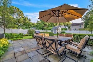 Outdoor dining - Beachside Bliss w/ Game Room, Gym & Golf Green (Westbrook)