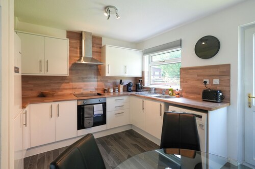 Modern Platinum Pad Glasgow City with Complimentary Gym access