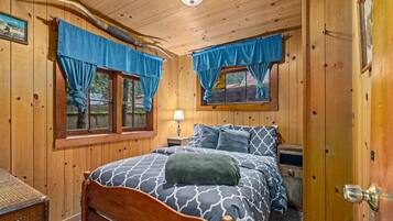 Escritorio, wifi y ropa de cama