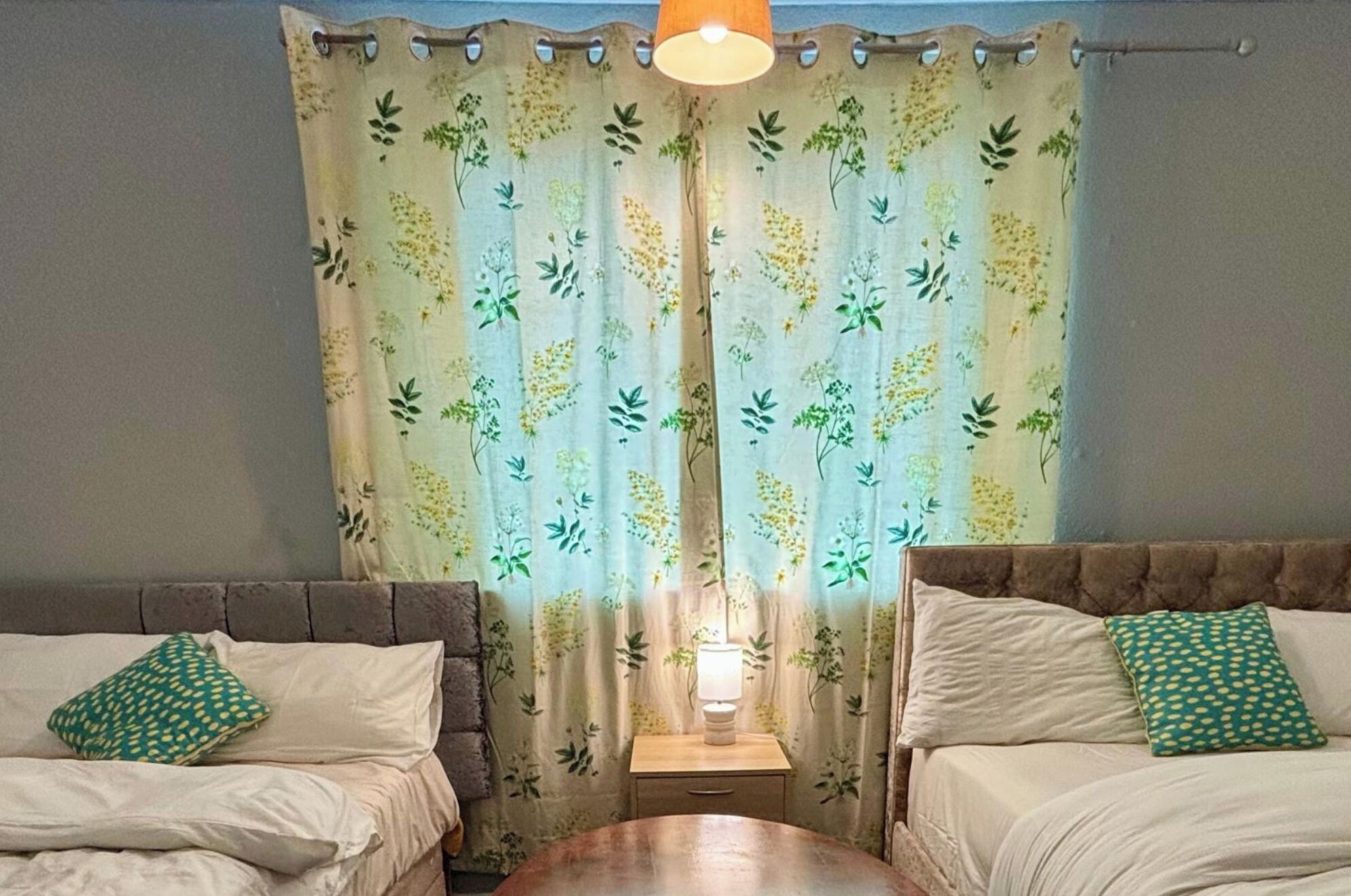 2 habitaciones, wifi gratis y ropa de cama 