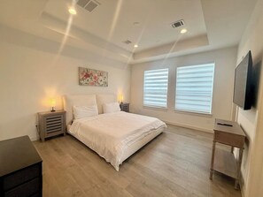 3 makuuhuonetta, silitysrauta/-lauta, Wi-Fi, vuodevaatteet