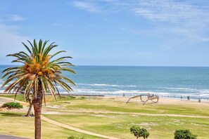 3 عدّة غرف نوم وخدمة الإنترنت