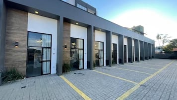 Apartamento básico | Fachada