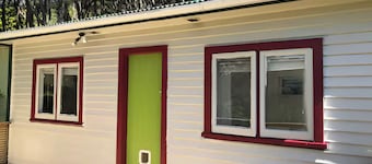 Lifestyle farm stay retreat near CBD