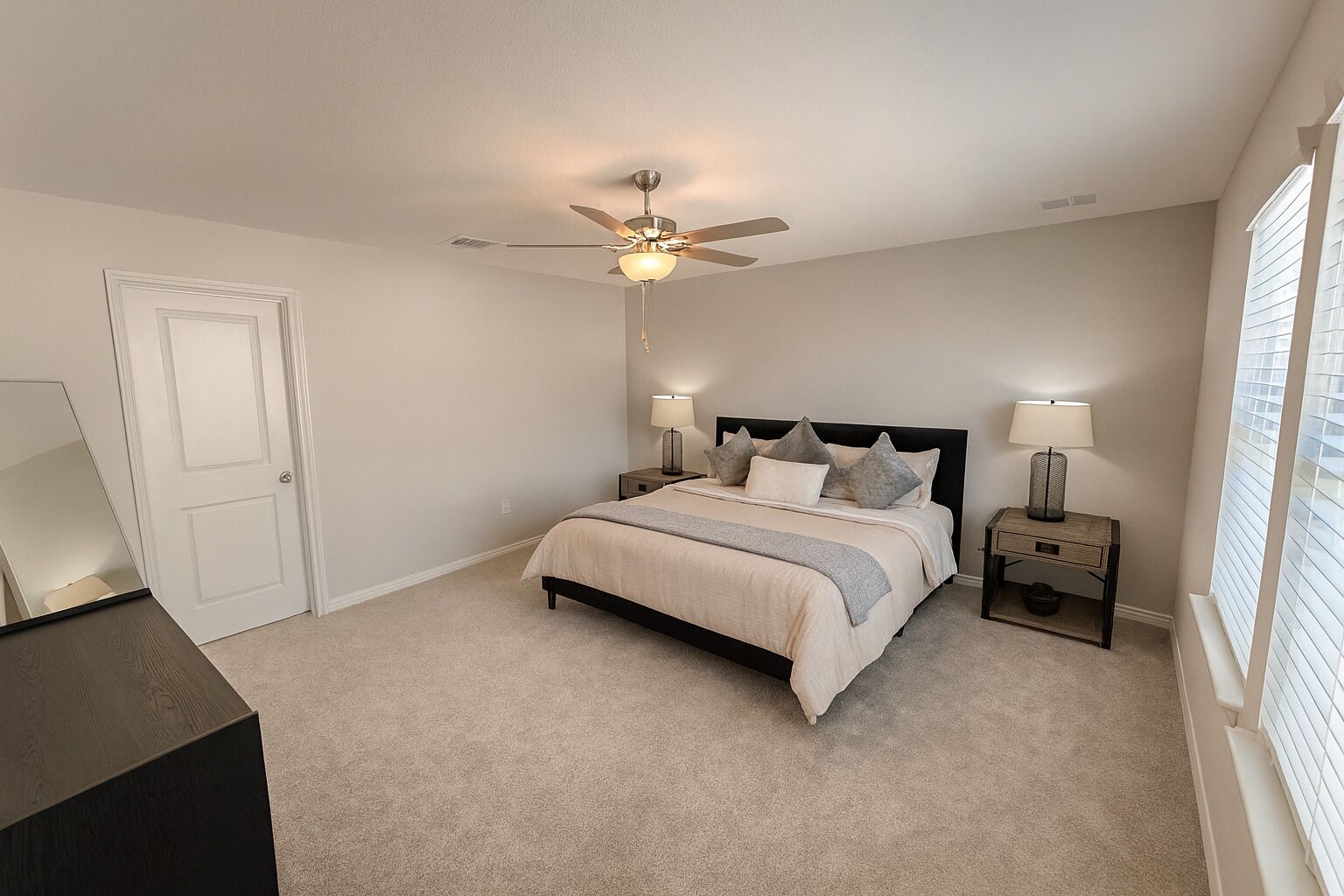 Luksustalo, näköala puistoon | Ilmainen Wi-Fi, vuodevaatteet