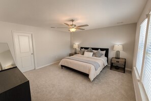 Luxury House, Park View