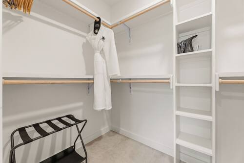Deluxe-Apartment, 2 Schlafzimmer, Balkon | Schreibtisch, laptopgeeigneter Arbeitsplatz, kostenloses WLAN