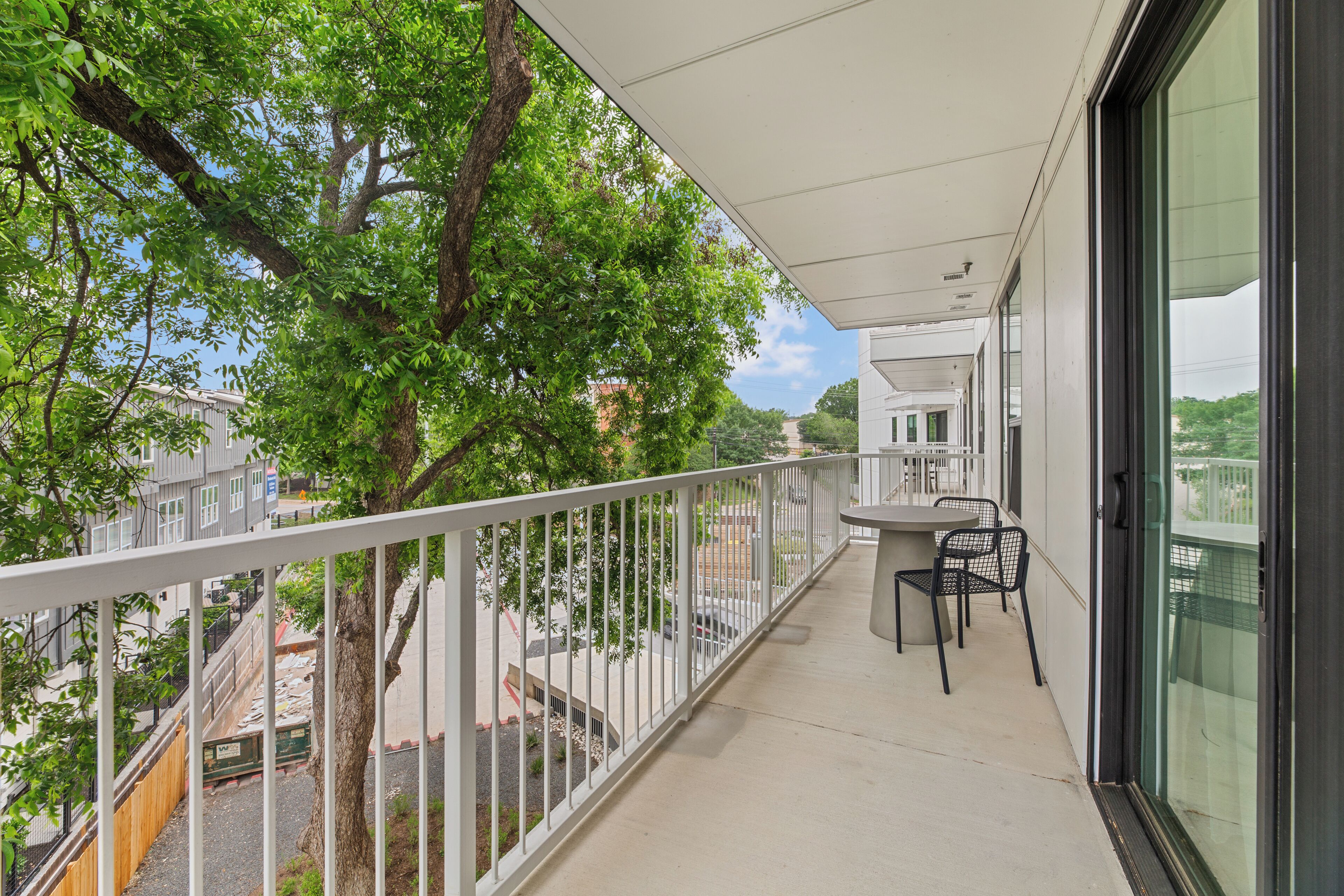 2 Bedroom Superior Suite w/ Balcony | Balcony