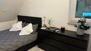 Apartment, 2 Schlafzimmer, Haustiere gestattet, Stadtblick | Wohnbereich