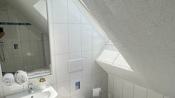 Apartamento, 2 habitaciones, Se admiten mascotas, vistas a la ciudad | Baño