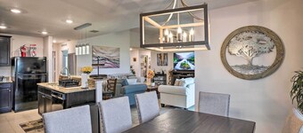 Enchanting 4-bedroom house with large fence backyard in Poinciana near Lego Land