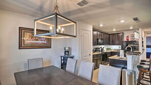 Dining - Enchanting 4-bedroom house with large fence backyard in Poinciana near Lego Land (Poinciana)