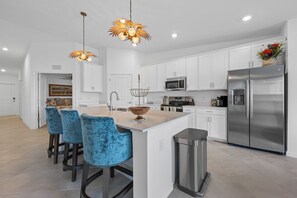 Microwave, oven, stovetop, dishwasher - NEW Golf Lovers Dream - Luxury 2B/2B Condo w/Office – The National at Ave Maria (Ave Maria)