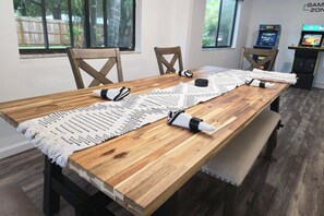 غرفة الألعاب