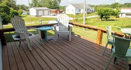 Walk to Weddings-Wineries-Trails, Family Friendly Home in Downtown Alto Pass