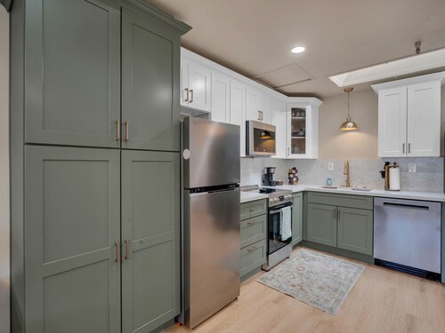 Amazing Studio Directly on Historic Route 66 in brilliant Williams with A/C