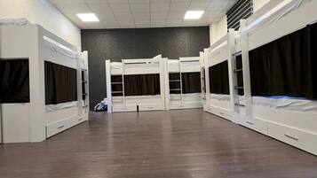 Dormitorio compartido básico | Wifi gratis