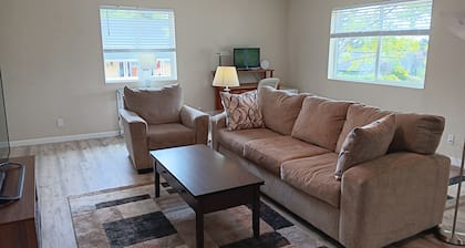 Newly-built Spacious 1-bedroom Home - Short Walk to Beach