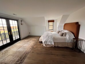 4 chambres, fer et planche à repasser, Wi-Fi gratuit, draps fournis