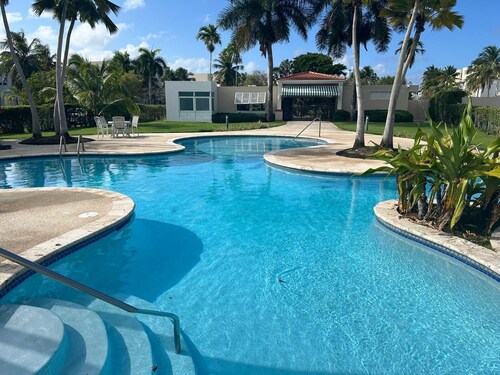 Relax & Tropical Golf Villa @Beautiful Dorado Beach