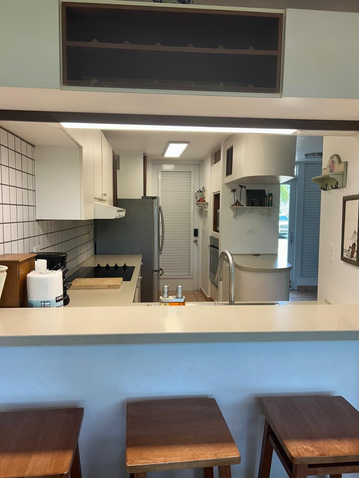 ثلاجة، ميكروويف، فرن، موقد طهي مسطح