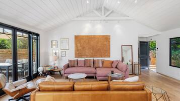 Family House, Garden View | Living area