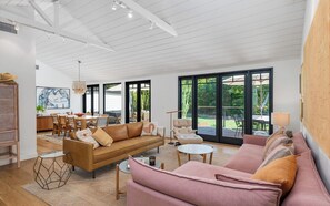 Family House, Garden View | Living area - Casa Zuma by Oraklus (Malibu)