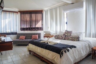 LOS GIRASOLES HOTEL