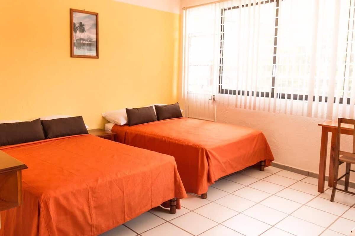 Comfort Double Room, 2 Katil Ratu (Queen), Balcony, City View | Meja, langsir/tirai gelap terus, seterika/papan seterika, Wi-fi percuma