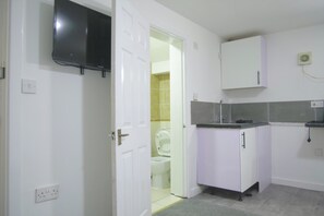Comfort Studio, 1 Double Bed, Private Bathroom | Living area